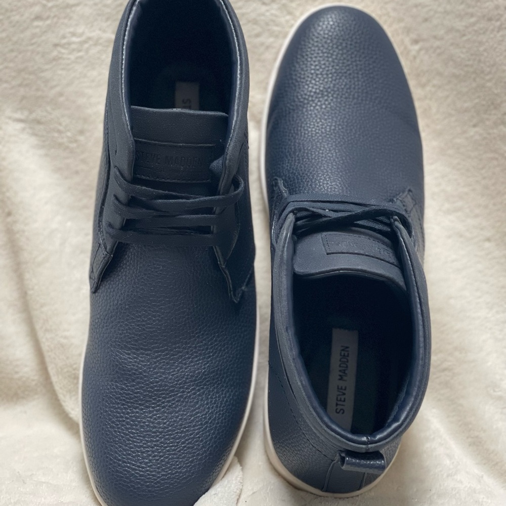 Steve Madden Casual Boot Shoe - Mens size 11.5 - Color Navy Blue